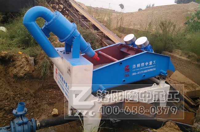 細(xì)沙回收機(jī)現(xiàn)場(chǎng) 細(xì)沙回收機(jī)現(xiàn)場(chǎng)