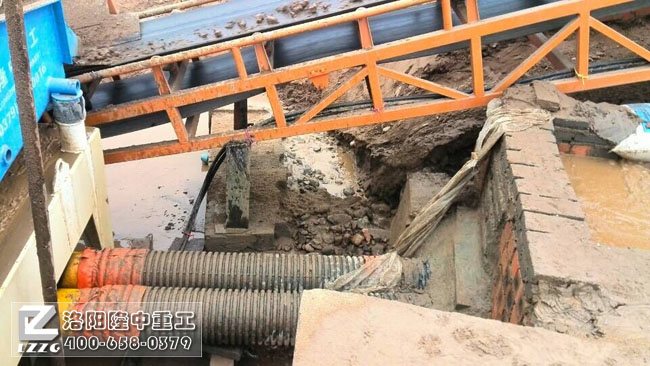 砂石廠現(xiàn)場(chǎng) 砂石廠現(xiàn)場(chǎng)